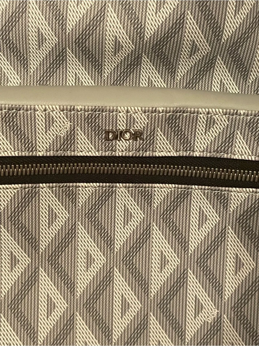 N/A stylish gray